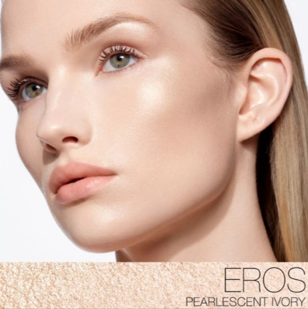 NARS Light Perfecting Luminizing Powder: Eros (Pearlescent Ivory), .07oz, NIB - Picture 3 of 7